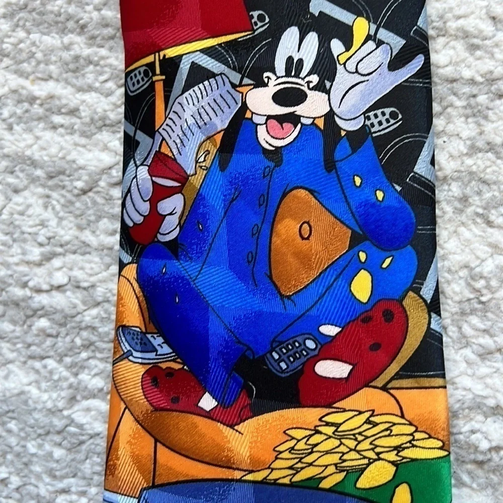 Disney Vintage Goofy Tie - Micky Unlimited Series